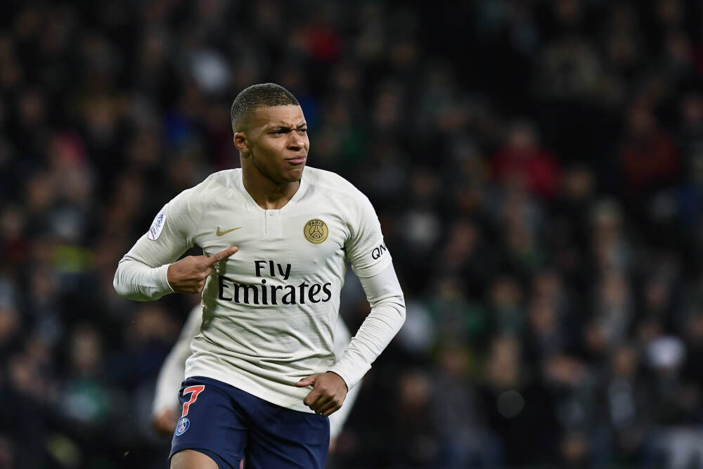 湖人豪取4连胜，又有新援爆发，艾顿打疯了